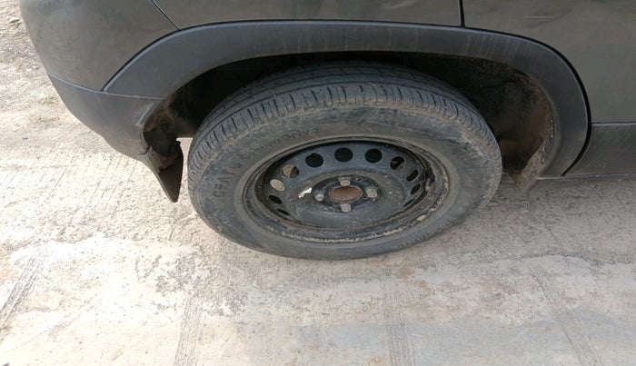 2023 Tata PUNCH PURE MT, Petrol, Manual, 89,488 km, tyre