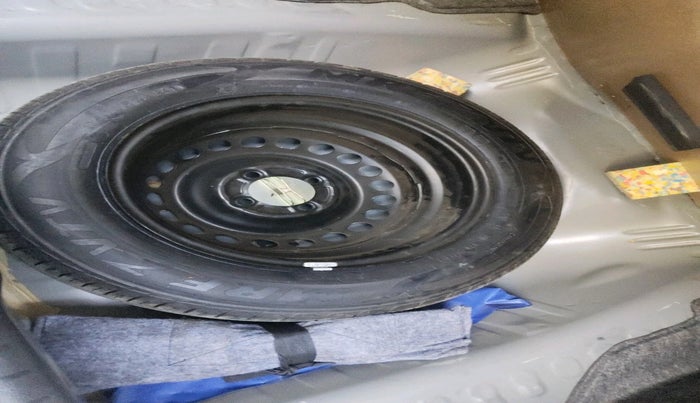 2022 Honda Amaze 1.2L I-VTEC VX, Petrol, Manual, 25,382 km, tyre