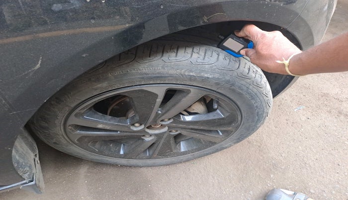 2022 Tata ALTROZ XZ PLUS DIESEL DARK EDITION, Diesel, Manual, 21,658 km, tyre