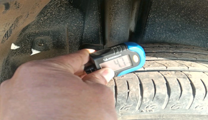 2022 Maruti BREZZA ZXI SMART HYBRID , Petrol, Manual, 7,393 km, tyre