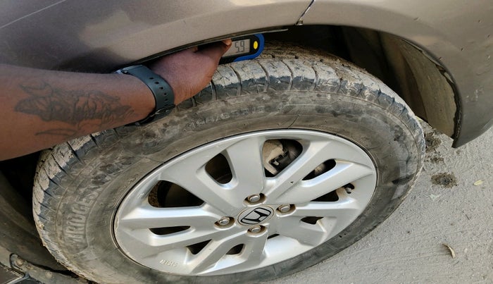 2015 Honda Mobilio 1.5L I-VTEC V, Petrol, Manual, 74,786 km, tyre