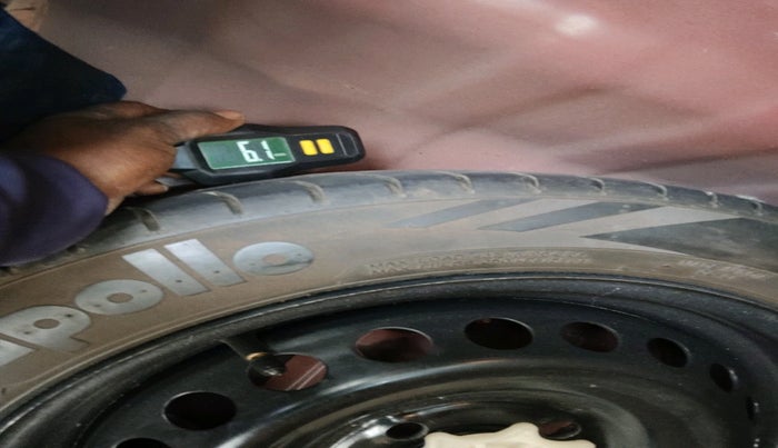 2015 Hyundai Grand i10 ASTA (O) 1.2 KAPPA VTVT, Petrol, Manual, 64,278 km, tyre