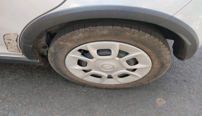 2020 Maruti IGNIS DELTA 1.2, Petrol, Manual, 90,663 km, tyre