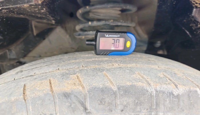 2020 Maruti Vitara Brezza VXI, Petrol, Manual, 1,31,804 km, tyre