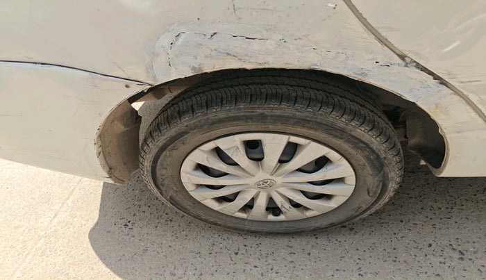 2011 Toyota Etios G SP, Petrol, Manual, 1,13,858 km, tyre