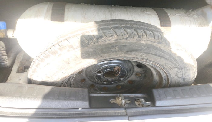 2023 Maruti Alto K10 VXI PLUS, CNG, Manual, 38,531 km, tyre