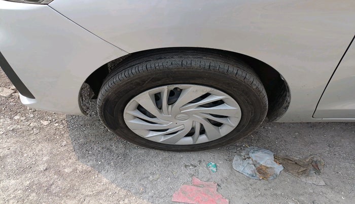 2020 Maruti Ertiga VXI CNG, CNG, Manual, 87,827 km, tyre