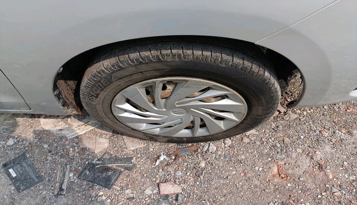 2020 Maruti Ertiga VXI CNG, CNG, Manual, 87,827 km, tyre