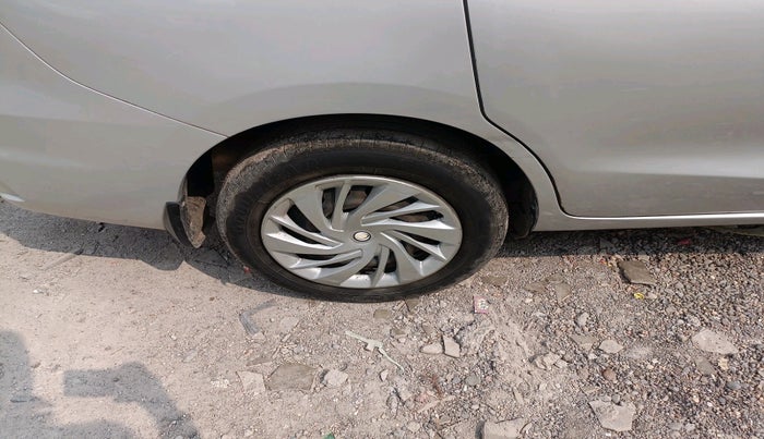 2020 Maruti Ertiga VXI CNG, CNG, Manual, 87,827 km, tyre