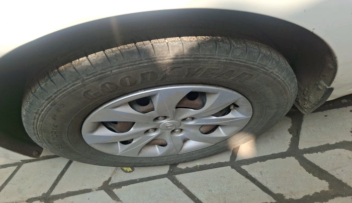 2016 Hyundai Elite i20 SPORTZ 1.2, Petrol, Manual, 76,433 km, tyre