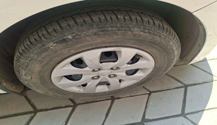 2016 Hyundai Elite i20 SPORTZ 1.2, Petrol, Manual, 76,433 km, tyre