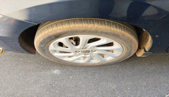 2022 Maruti Baleno ZETA PETROL 1.2, Petrol, Manual, 1,07,601 km, tyre