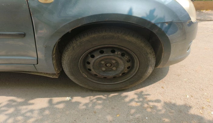 2011 Maruti Swift VDI, Diesel, Manual, 1,83,660 km, tyre