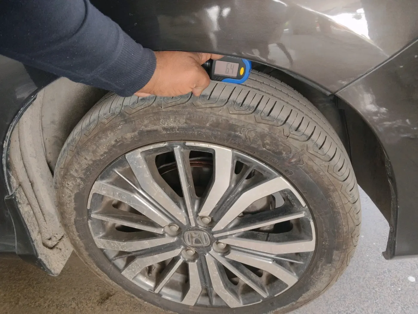2019 Honda City 1.5L I-VTEC VX CVT, Petrol, Automatic, 43,168 km, tyre