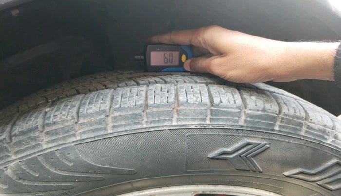 2015 Mahindra XUV500 W6, Diesel, Manual, 1,73,790 km, tyre