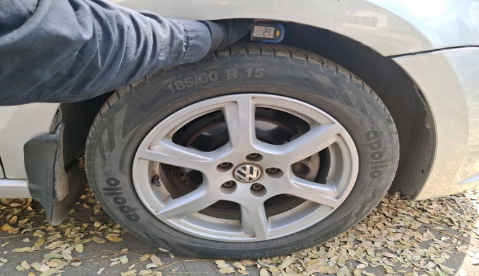 2013 Volkswagen Vento HIGHLINE DIESEL 1.6, Diesel, Manual, 1,35,388 km, tyre