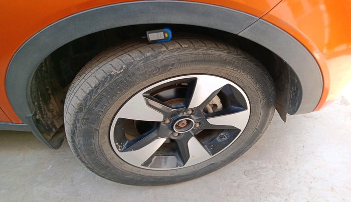 2019 Tata NEXON XZ PLUS PETROL DUAL TONE, Petrol, Manual, 32,578 km, tyre