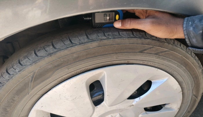 2018 Maruti Celerio VXI AMT (O), CNG, Automatic, 1,06,655 km, tyre