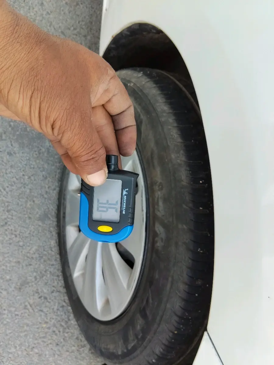 2018 Maruti Ertiga VDI SHVS, Diesel, Manual, 91,666 km, tyre