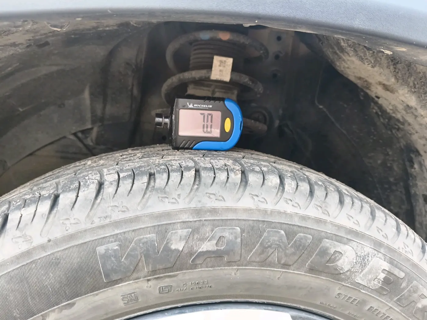 2025 Maruti FRONX ALPHA 1.0 TURBO MT, Petrol, Manual, 9,900 km, tyre