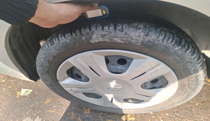 2014 Maruti Wagon R 1.0 VXI, Petrol, Manual, 64,637 km, tyre