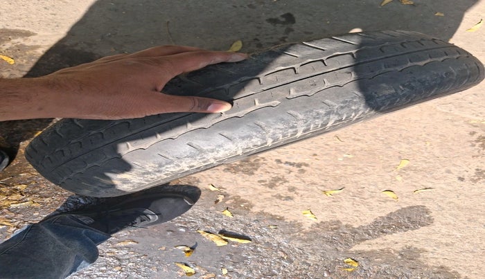 2014 Maruti Wagon R 1.0 VXI, Petrol, Manual, 64,637 km, tyre