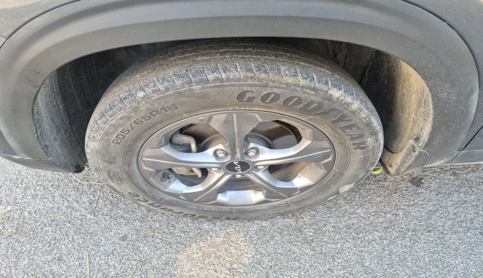 2022 KIA SELTOS HTK PLUS 1.5 DIESEL IMT, Diesel, Manual, 49,925 km, tyre