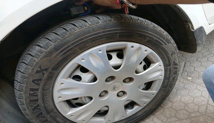 2017 Honda Brio E MT, Petrol, Manual, 37,533 km, tyre