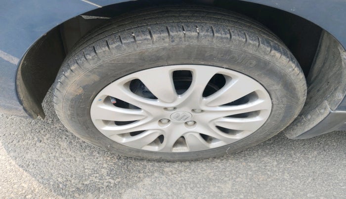 2015 Maruti Baleno ZETA PETROL 1.2, Petrol, Manual, 6,425 km, tyre