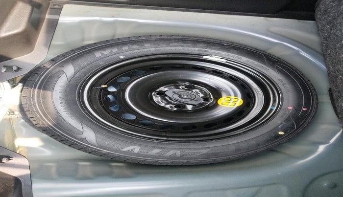 2015 Maruti Baleno ZETA PETROL 1.2, Petrol, Manual, 6,425 km, tyre