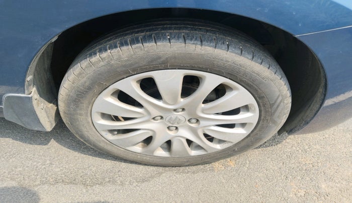 2015 Maruti Baleno ZETA PETROL 1.2, Petrol, Manual, 6,425 km, tyre