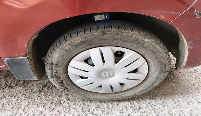 2014 Maruti Alto 800 LXI, Petrol, Manual, 68,755 km, tyre