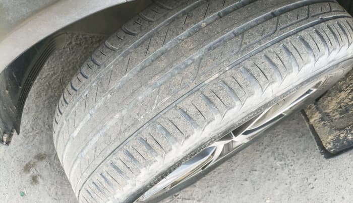 2016 Hyundai Tucson GLS 2WD AT DIESEL, Diesel, Automatic, 90,000 km, tyre