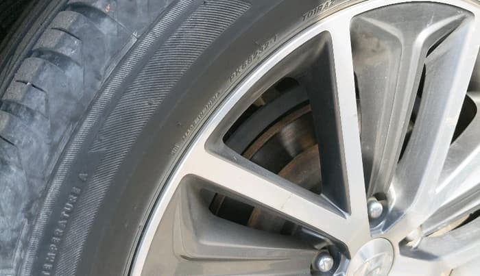 2016 Hyundai Tucson GLS 2WD AT DIESEL, Diesel, Automatic, 90,000 km, tyre