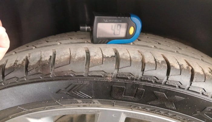 2019 Volkswagen Polo GT TSI AT, Petrol, Automatic, 90,783 km, tyre