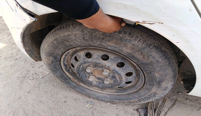 2011 Hyundai i10 MAGNA 1.1, Petrol, Manual, 54,709 km, tyre