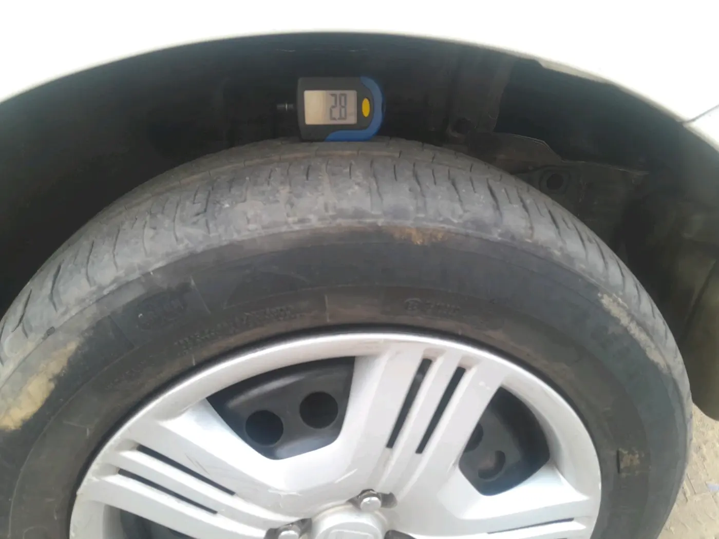 2010 Honda City 1.5L I-VTEC S MT, Petrol, Manual, 1,22,371 km, tyre