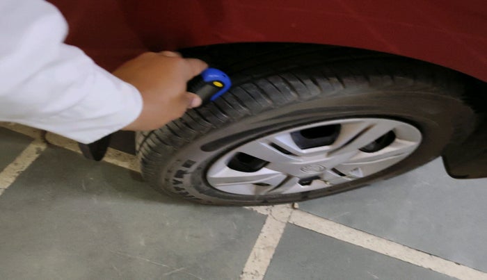 2017 Datsun Redi Go T (O), Petrol, Manual, 37,185 km, tyre