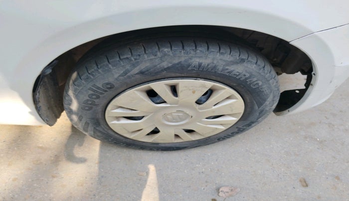 2013 Maruti Swift VXI, Petrol, Manual, 1,20,694 km, tyre