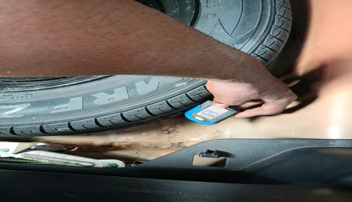 2016 Maruti Baleno ALPHA DIESEL 1.3, Diesel, Manual, 1,27,149 km, tyre