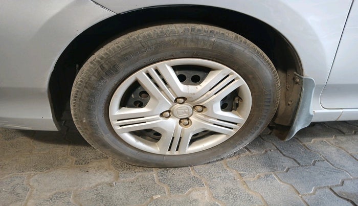 2011 Honda City 1.5L I-VTEC S MT, Petrol, Manual, 1,05,701 km, tyre