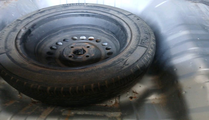 2011 Honda City 1.5L I-VTEC S MT, Petrol, Manual, 1,05,701 km, tyre