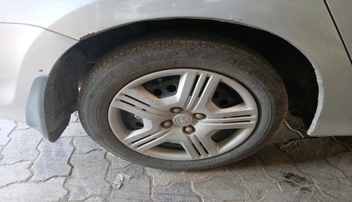 2011 Honda City 1.5L I-VTEC S MT, Petrol, Manual, 1,05,701 km, tyre