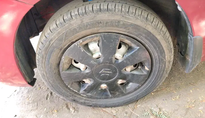 2015 Maruti Wagon R 1.0 LXI CNG, CNG, Manual, 69,043 km, tyre
