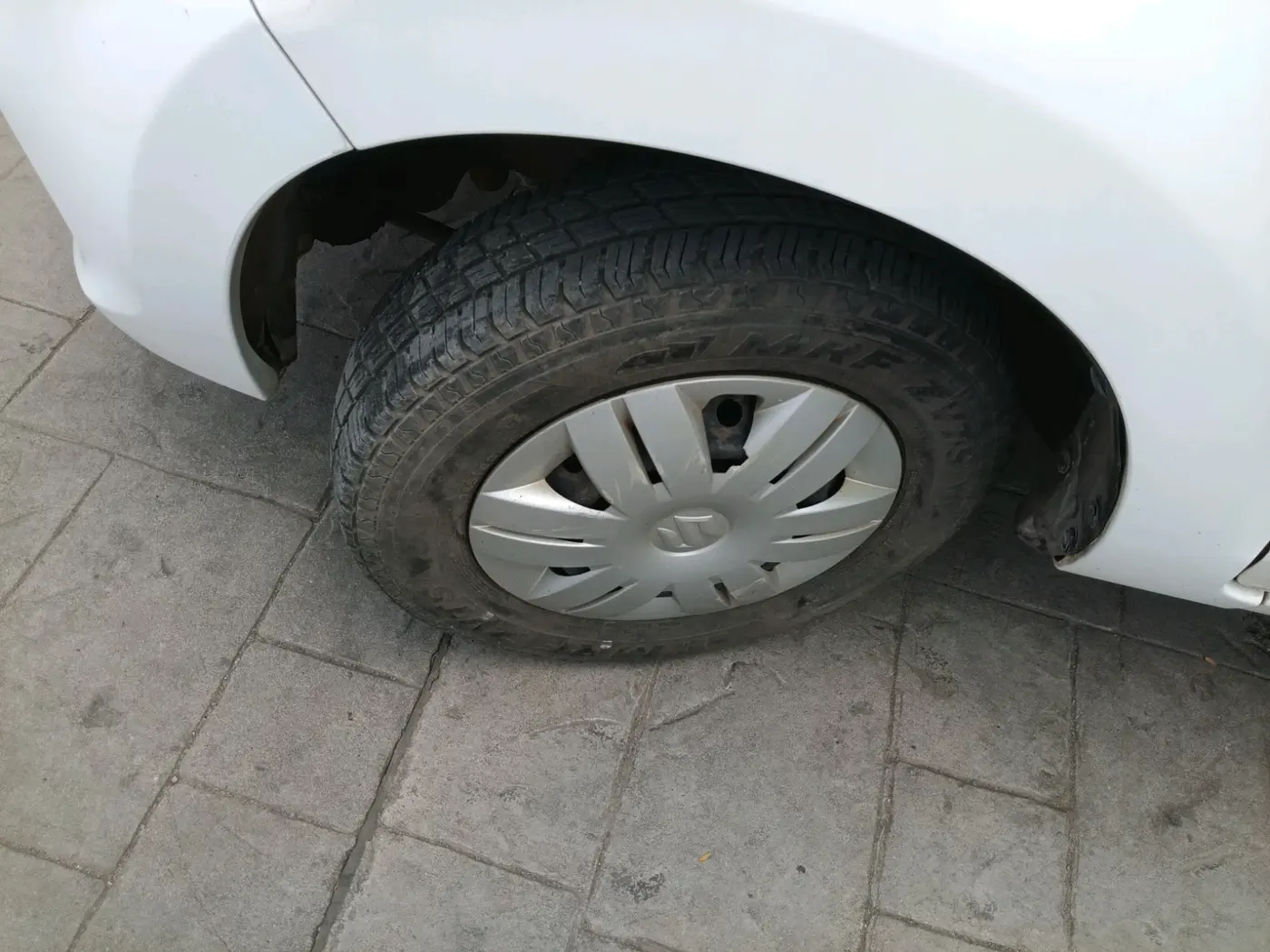 2017 Maruti Alto 800 LXI, Petrol, Manual, 39,311 km, tyre