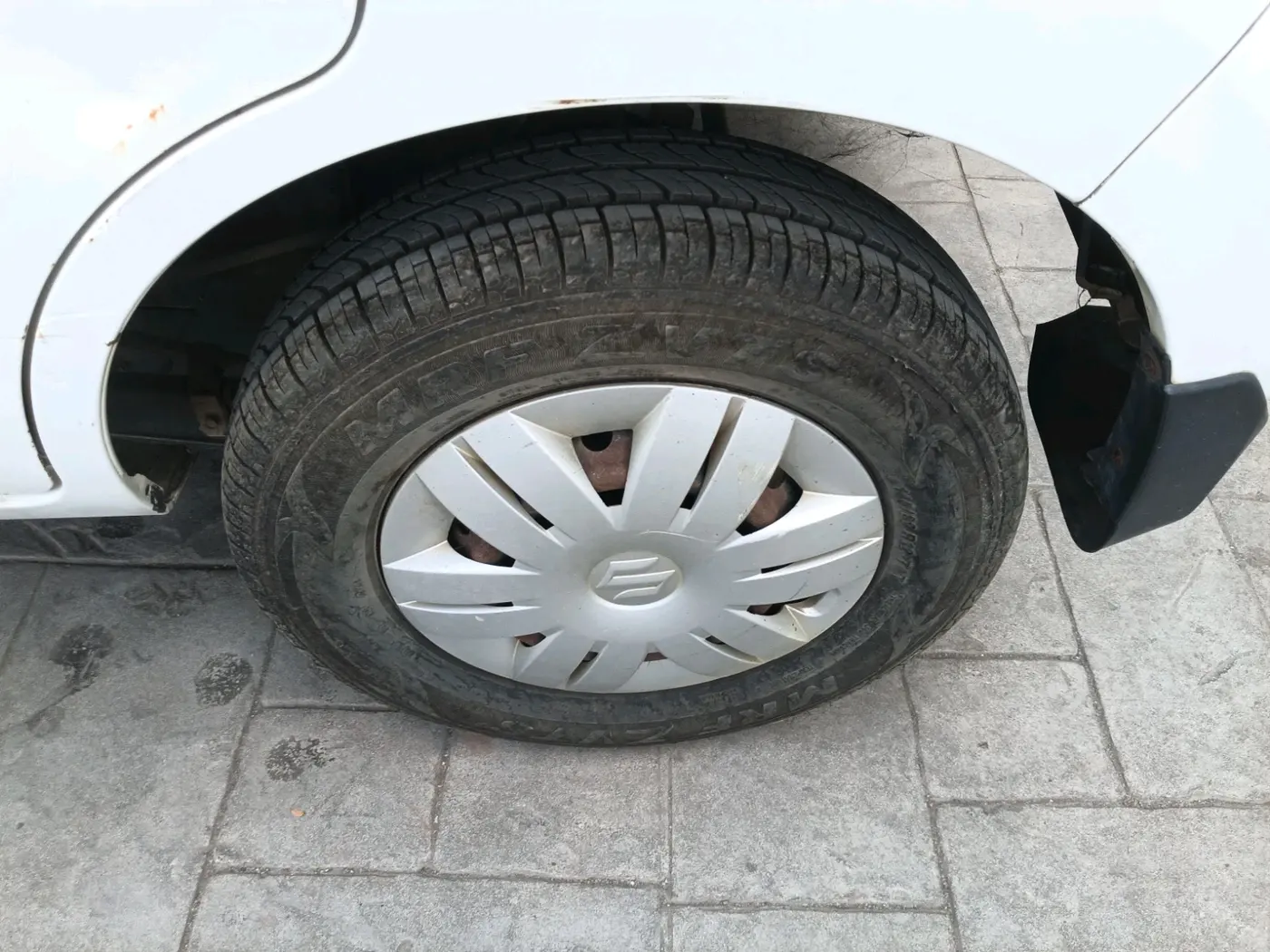 2017 Maruti Alto 800 LXI, Petrol, Manual, 39,311 km, tyre
