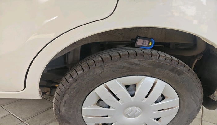 2018 Maruti Alto 800 VXI, Petrol, Manual, 34,085 km, tyre