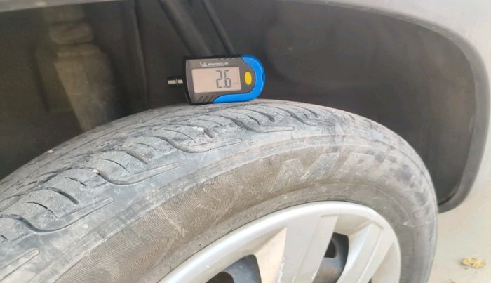 2018 Renault Kwid RXT 1.0 (O), Petrol, Manual, 83,669 km, tyre