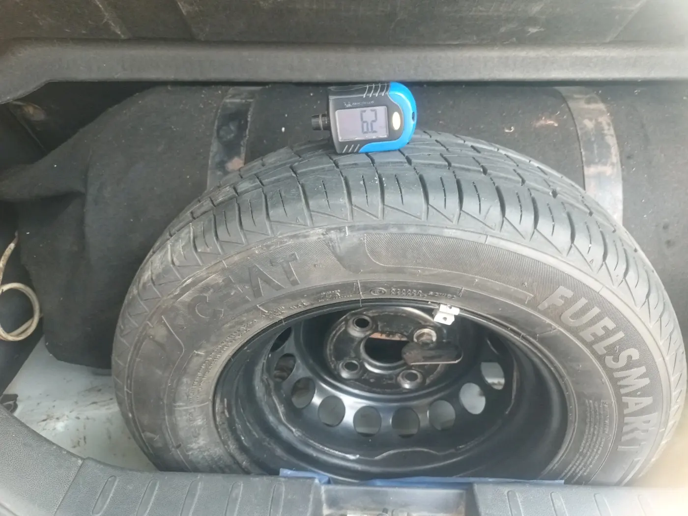 2020 Maruti Alto VXI, CNG, Manual, 38,022 km, tyre