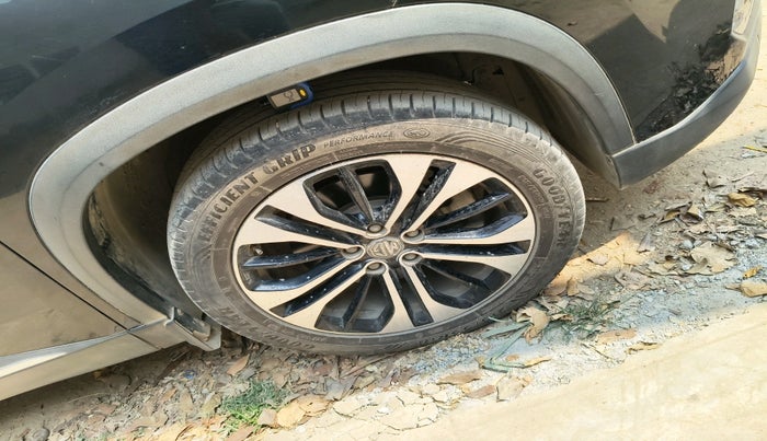 2021 MG HECTOR SHARP 1.5 PETROL CVT, Petrol, Automatic, 40,445 km, tyre